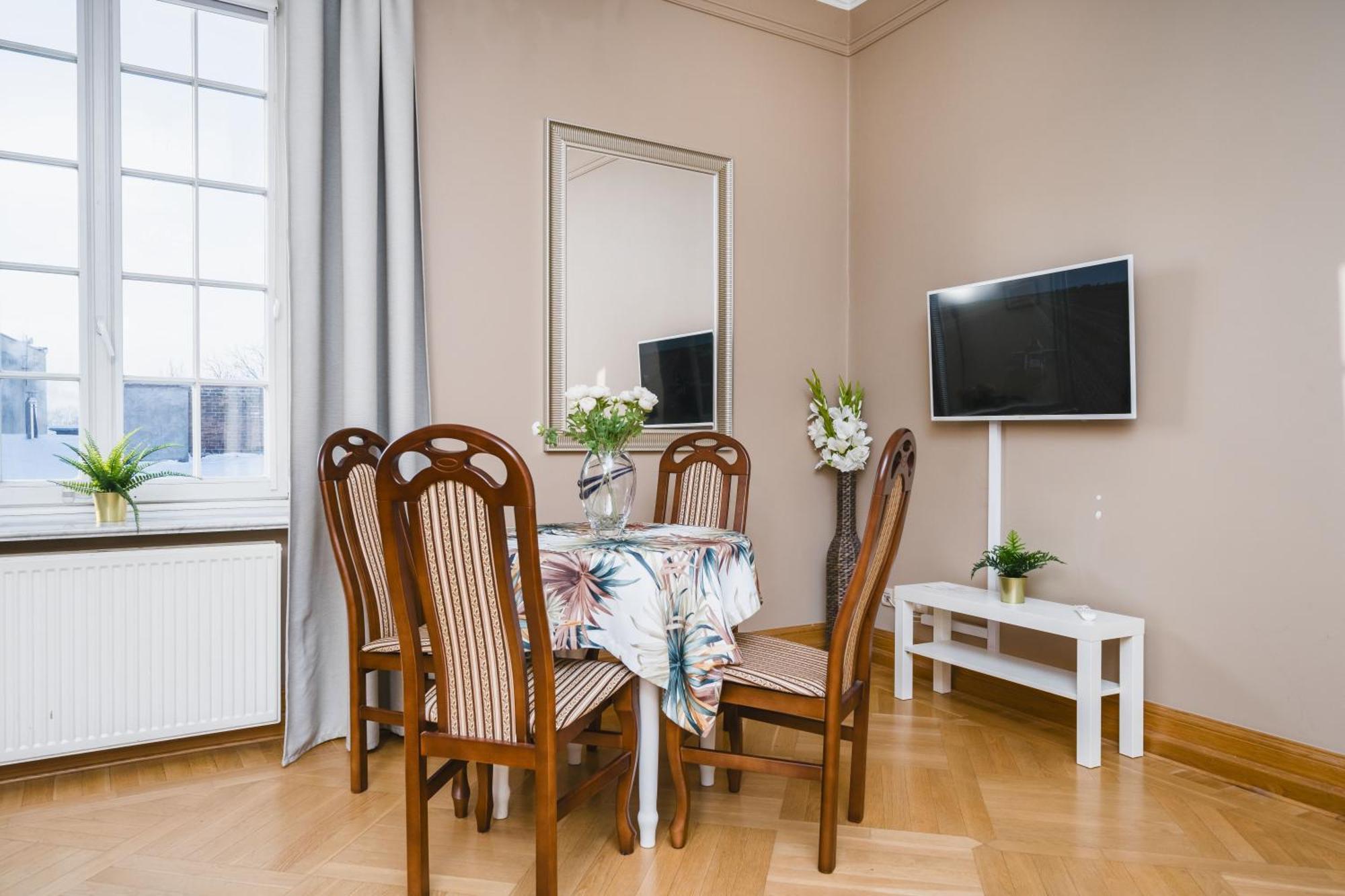 Apartamenty W Palacu Pod Baranami Krakow Luaran gambar