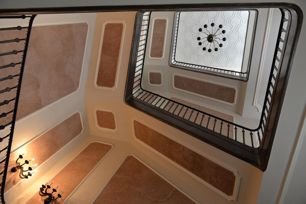 Apartamenty W Palacu Pod Baranami Krakow Luaran gambar