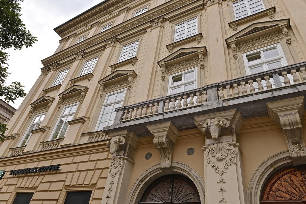 Apartamenty W Palacu Pod Baranami Krakow Luaran gambar