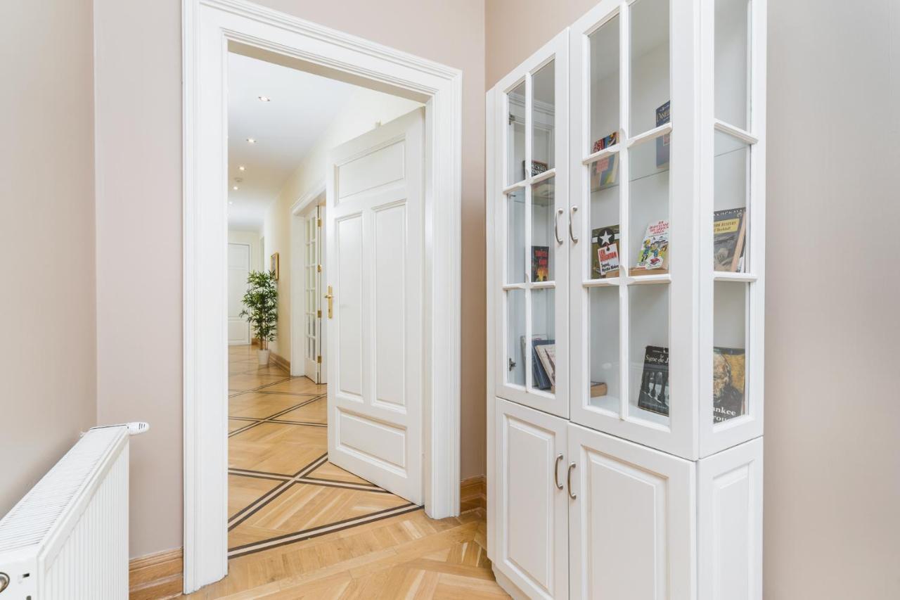 Apartamenty W Palacu Pod Baranami Krakow Luaran gambar