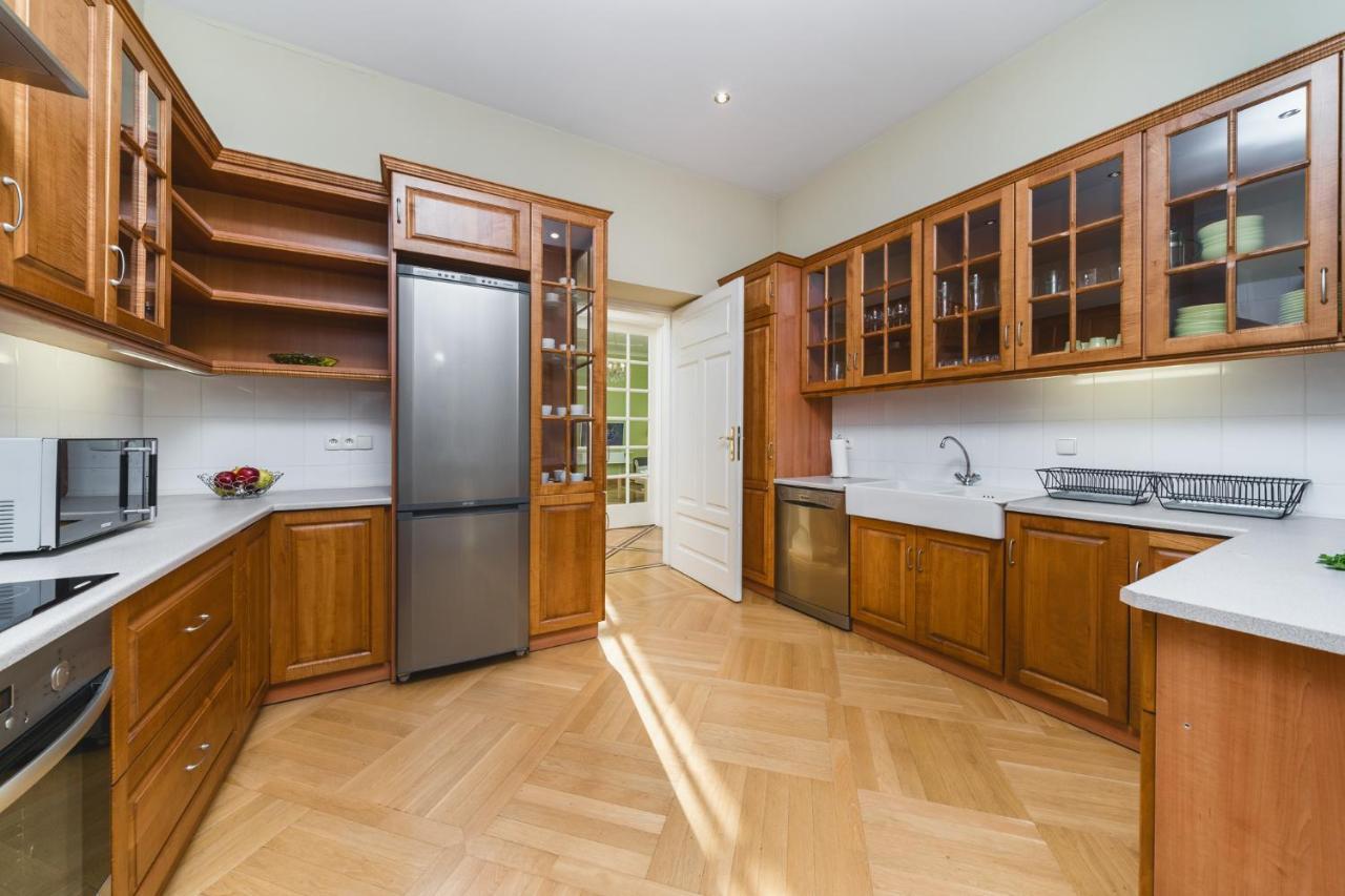Apartamenty W Palacu Pod Baranami Krakow Luaran gambar