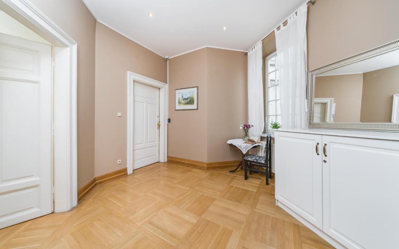Apartamenty W Palacu Pod Baranami Krakow Luaran gambar